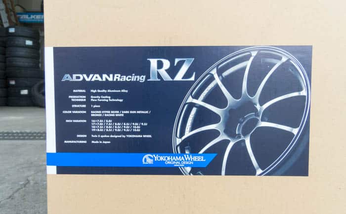 ADVAN Racing RZ ダークガンメタリック