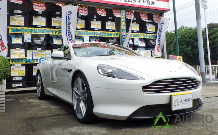 アストンマーチン DB9 タイヤ交換