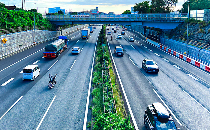 高速道路 走行 タイヤ