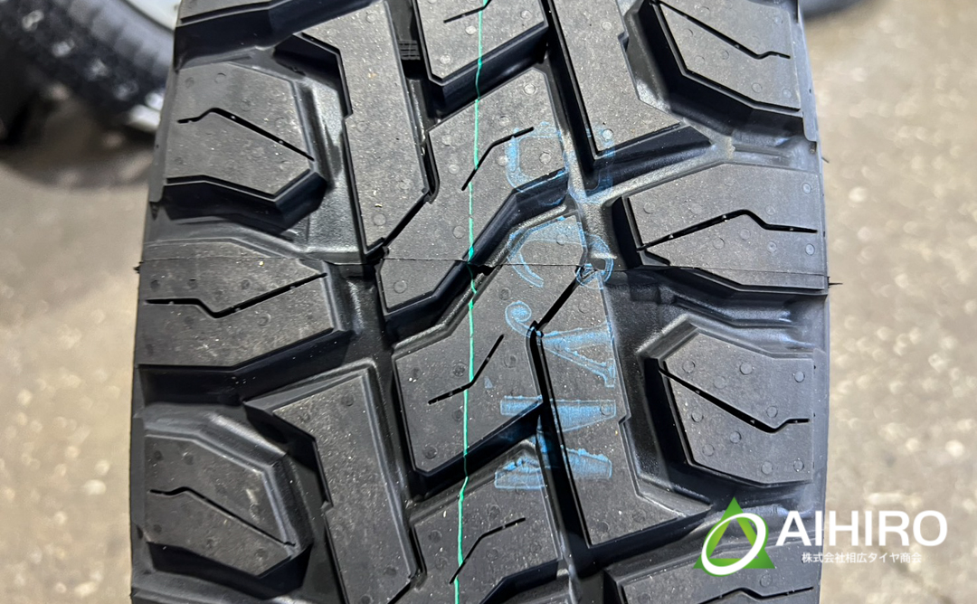 トーヨータイヤ オープンカントリーR/T トレッド面